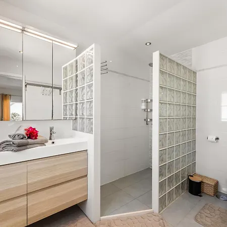 Nirvana - Casa Marosenia Guime